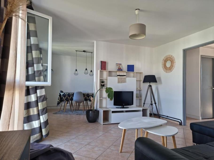 Grand Appart/Wifi/2 Chambres/Detente/Calme Perpignan Exterior foto